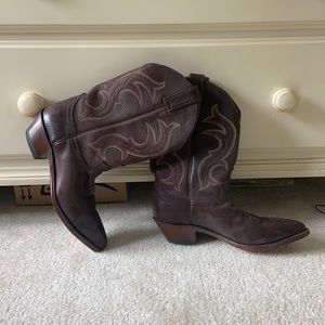 Open to offers! ⭐️Justin Cowboy boots